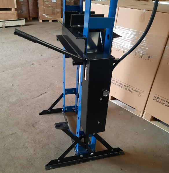 Пресс гидравлический ручной/ножной 30 тонн 0500F-4